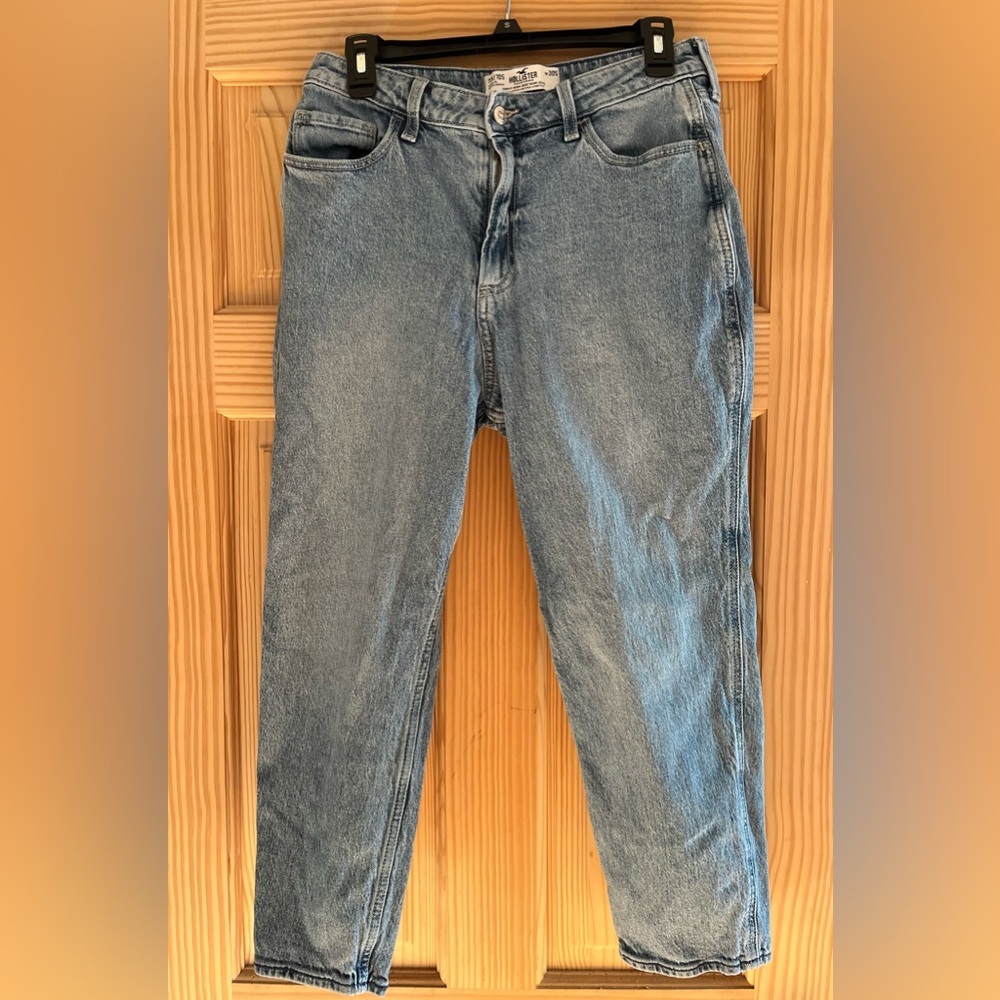 Hollister Curvy High Rise‎ Vintage Stretch Mom Jean Size 30
